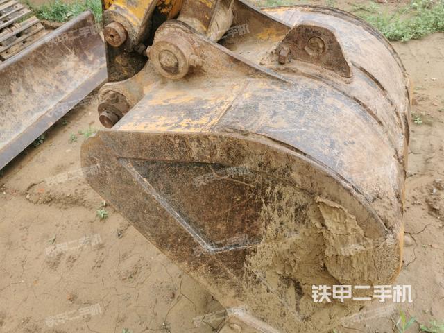 鏟斗45度(工作和回轉(zhuǎn)裝置) 鏟斗45度(工作和回轉(zhuǎn)裝置)