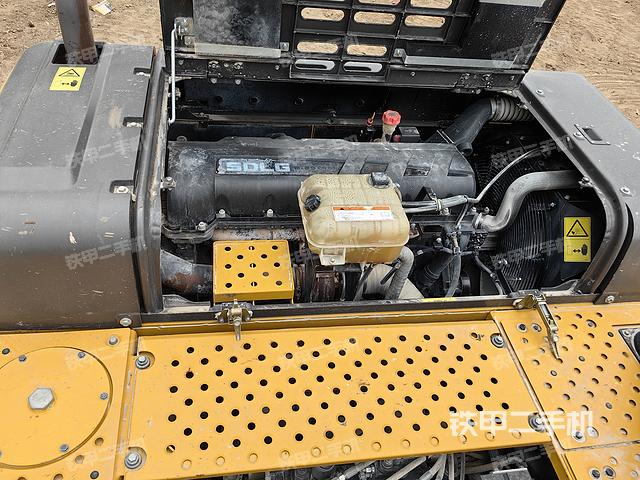 发动机整体俯视（整机外观）