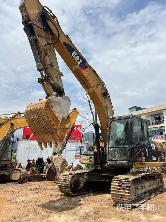 卡特彼勒320D液压挖掘机