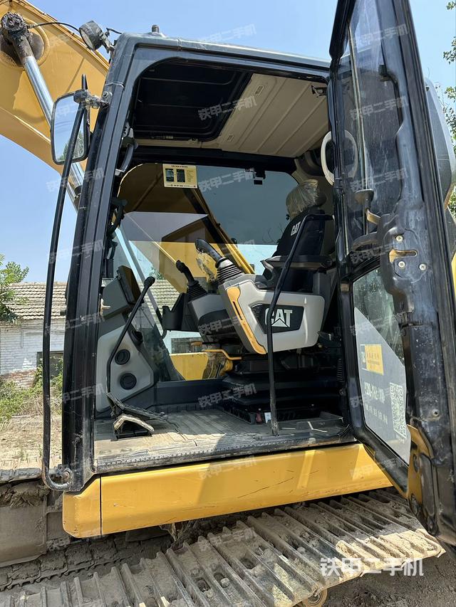 驾驶室整体（整机外观）