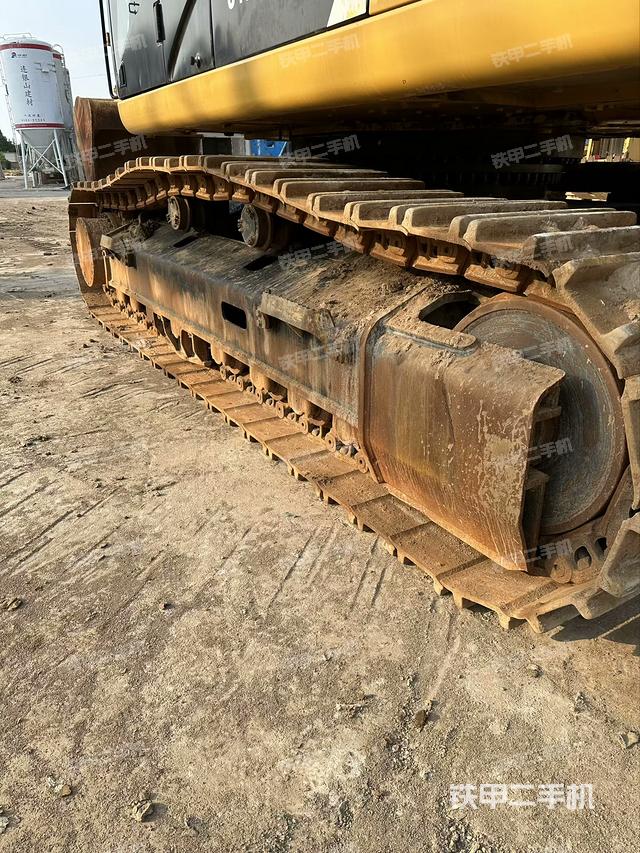 单侧履带整体（整机外观）