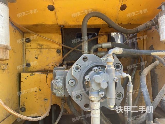 液壓泵斜45?左（大件艙室）