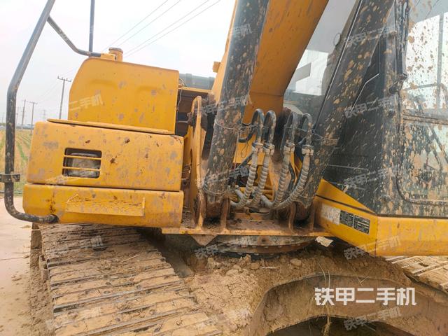 轉盤和下車架正前（工作和回轉裝置）