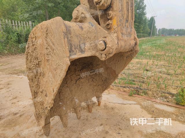 鏟斗右后整體（工作和回轉裝置）