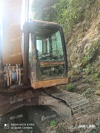 重庆市出售 卡特彼勒 320D2液压 挖掘机