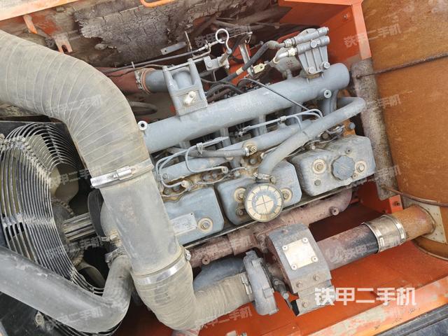 氣門室蓋螺絲特寫（上車部件）