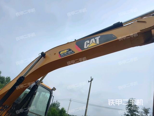 大臂整體?右側(cè)（工作和回轉(zhuǎn)裝置）