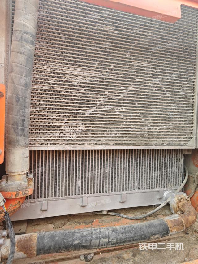 散熱器正面（大件艙室）