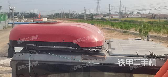 驾驶室顶部（整机外观）