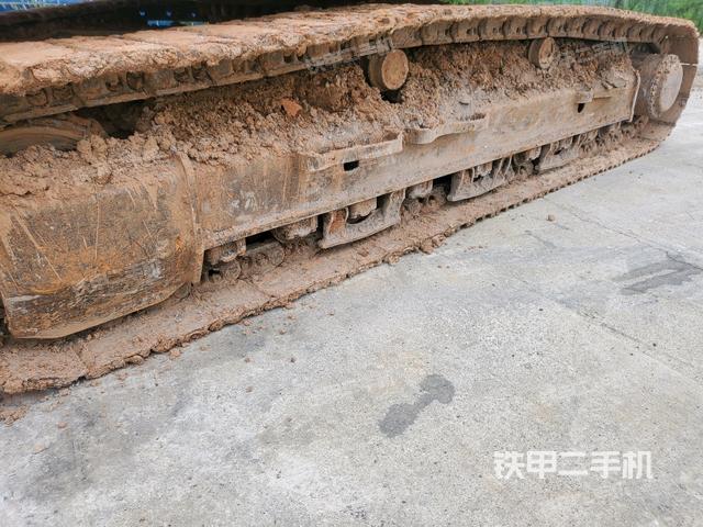 左侧履带整体 （行走机构）