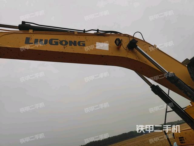 大臂整體?右側（工作和回轉裝置）