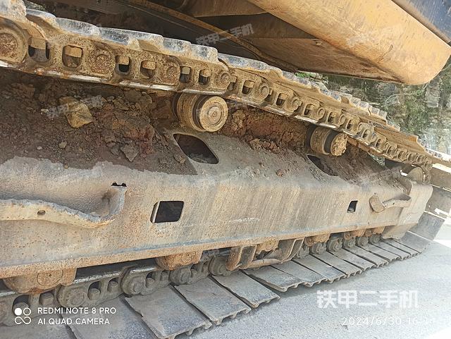 驾驶室顶部（整机外观）