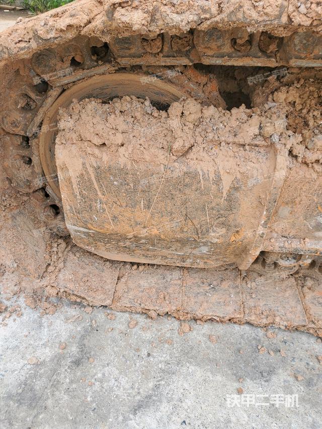 左驱动轮（行走机构）