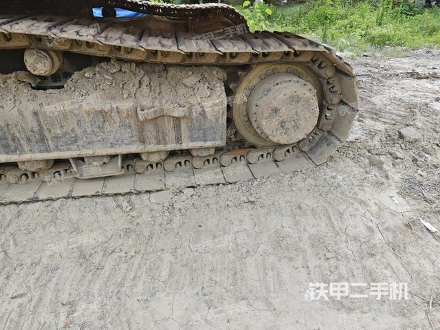 右驅(qū)動輪（行走機構）