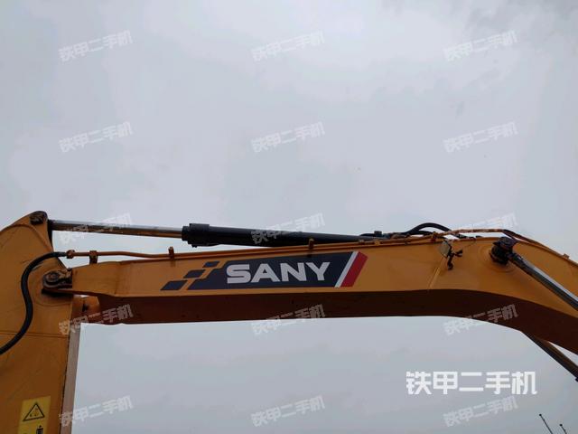 大臂整體?右側(cè)(工作和回轉(zhuǎn)裝置) 大臂整體?右側(cè)(工作和回轉(zhuǎn)裝置)