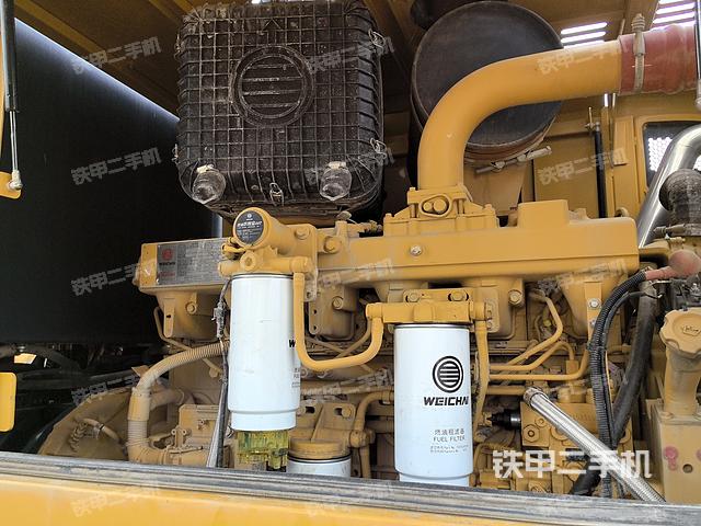 发动机左侧（整机外观及大件）