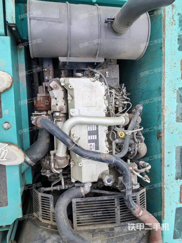 发动机室（上车部件）