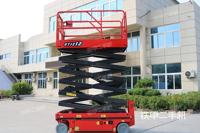 山东品牌SC200/200施工升降机