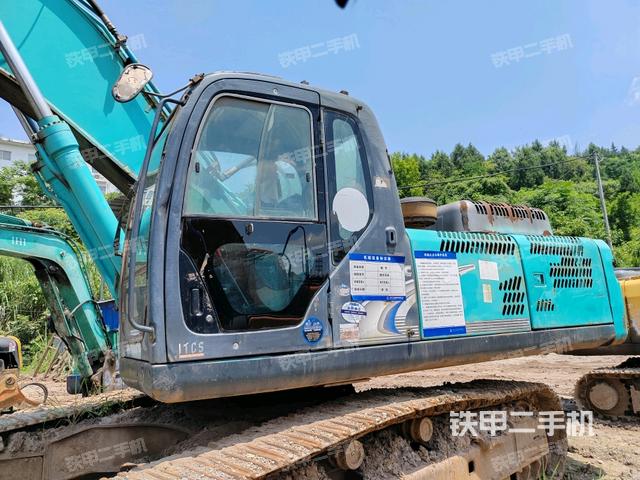 神鋼SK330-8挖掘機(jī)