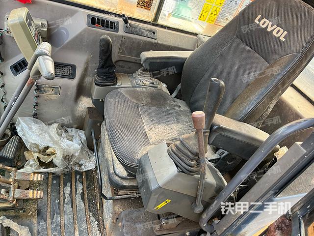 驾驶室整体（整机外观）