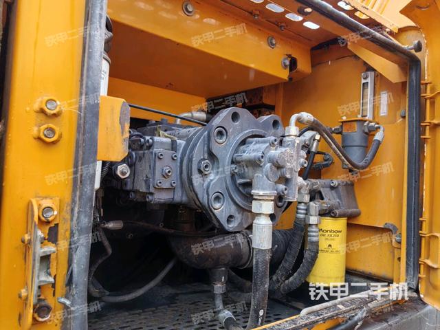 液壓泵斜45?左(大件艙室) 液壓泵斜45?左(大件艙室)