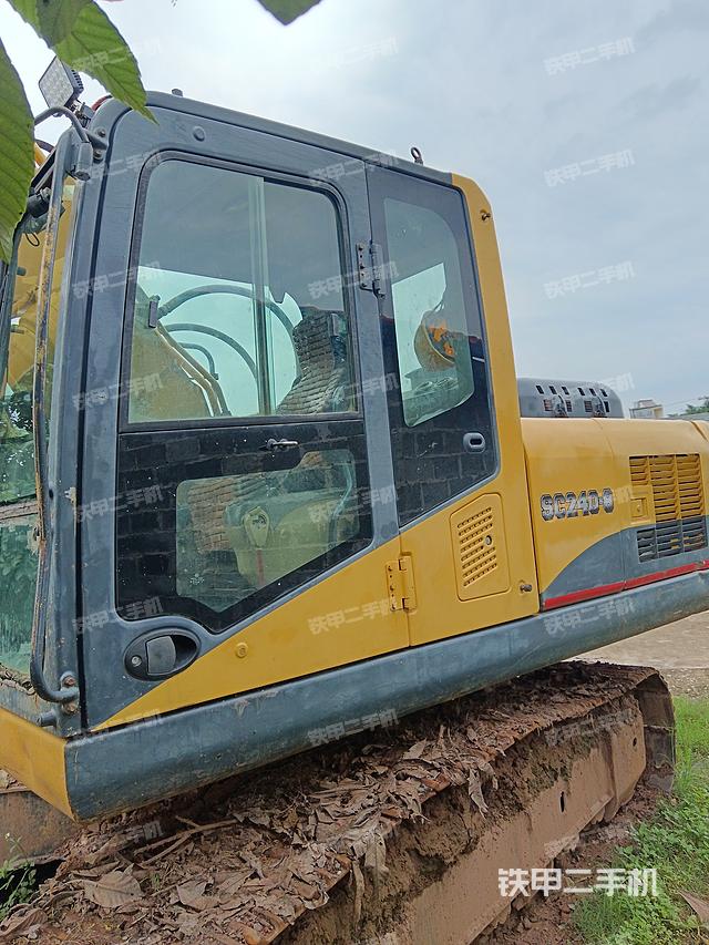 驾驶室整体（整机外观）