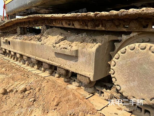 单侧履带整体（整机外观）