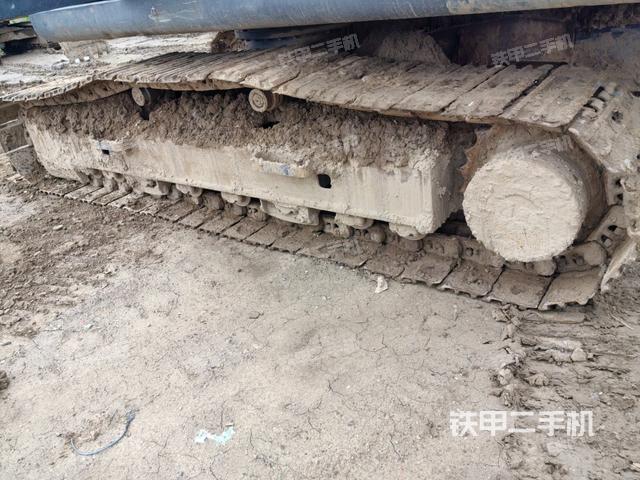 左侧履带整体 （行走机构）