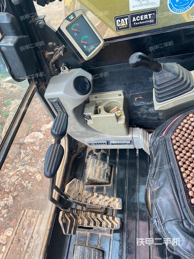 驾驶室整体（整机外观）