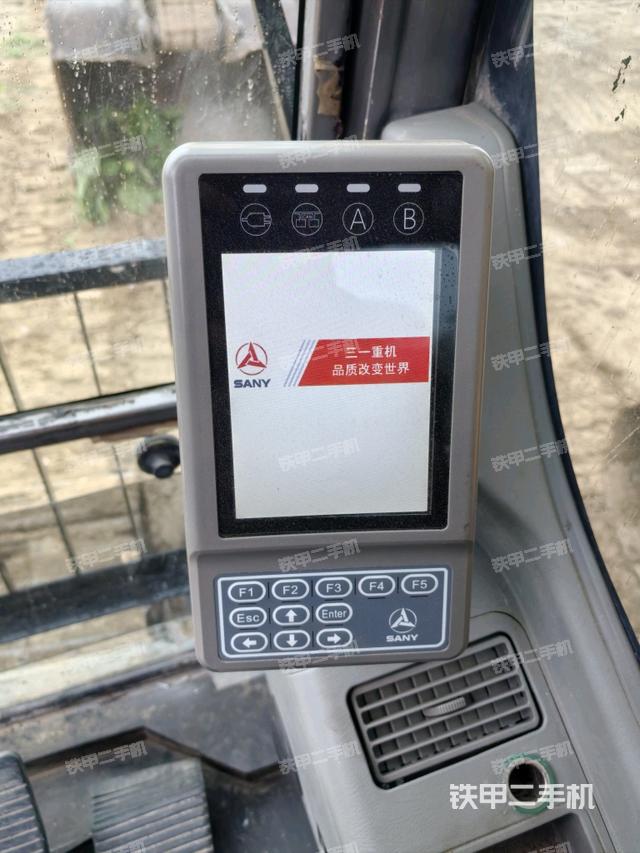 顯示屏?(駕駛室部分) 顯示屏?(駕駛室部分)