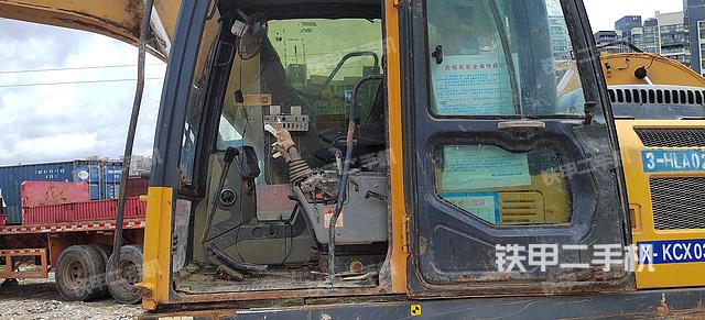 驾驶室整体（整机外观）