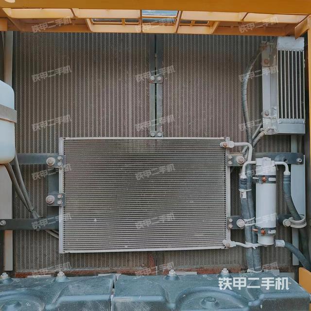 单侧履带整体（整机外观）