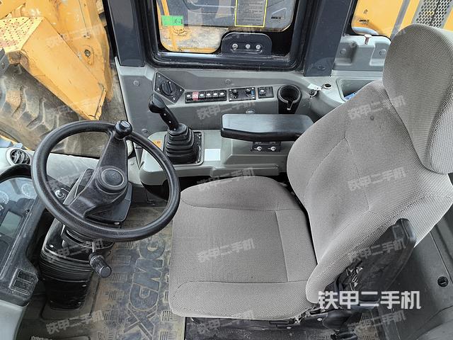 驾驶室工作台（整机外观及大件）