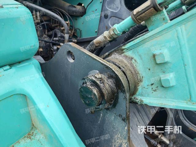 大臂根部 斜视（工作和回转装置）