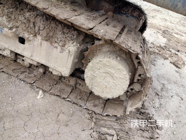 左驱动轮（行走机构）