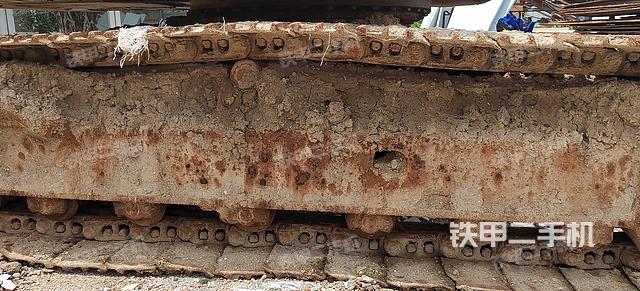 单侧履带整体（整机外观）