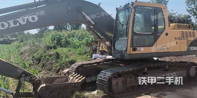 沃尔沃EC210B挖掘机
