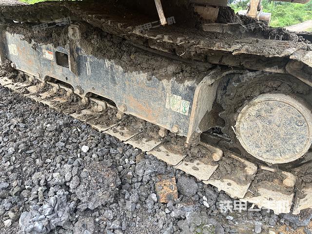 单侧履带整体（整机外观）