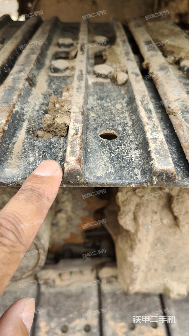 单侧履带整体（整机外观）