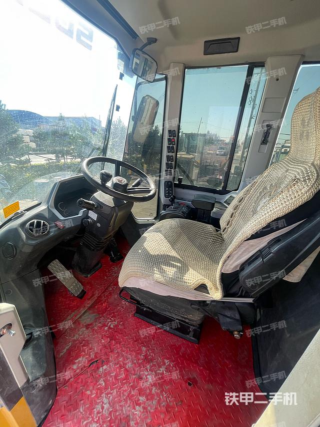 驾驶室工作台（整机外观及大件）