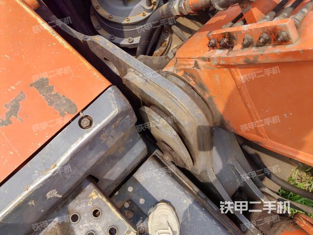 大臂根部?斜視(工作和回轉(zhuǎn)裝置) 大臂根部?斜視(工作和回轉(zhuǎn)裝置)