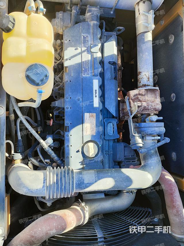 发动机整体俯视（整机外观）