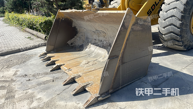 工作装置整体（整机外观及大件）