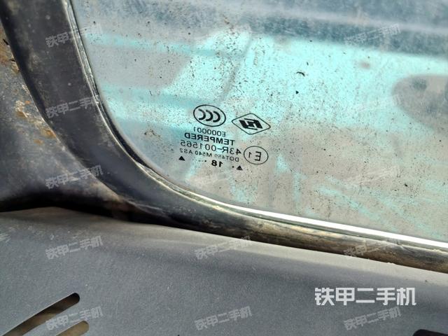 后窗玻璃角標(biāo)（駕駛室部分）