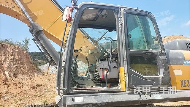 驾驶室整体（整机外观）