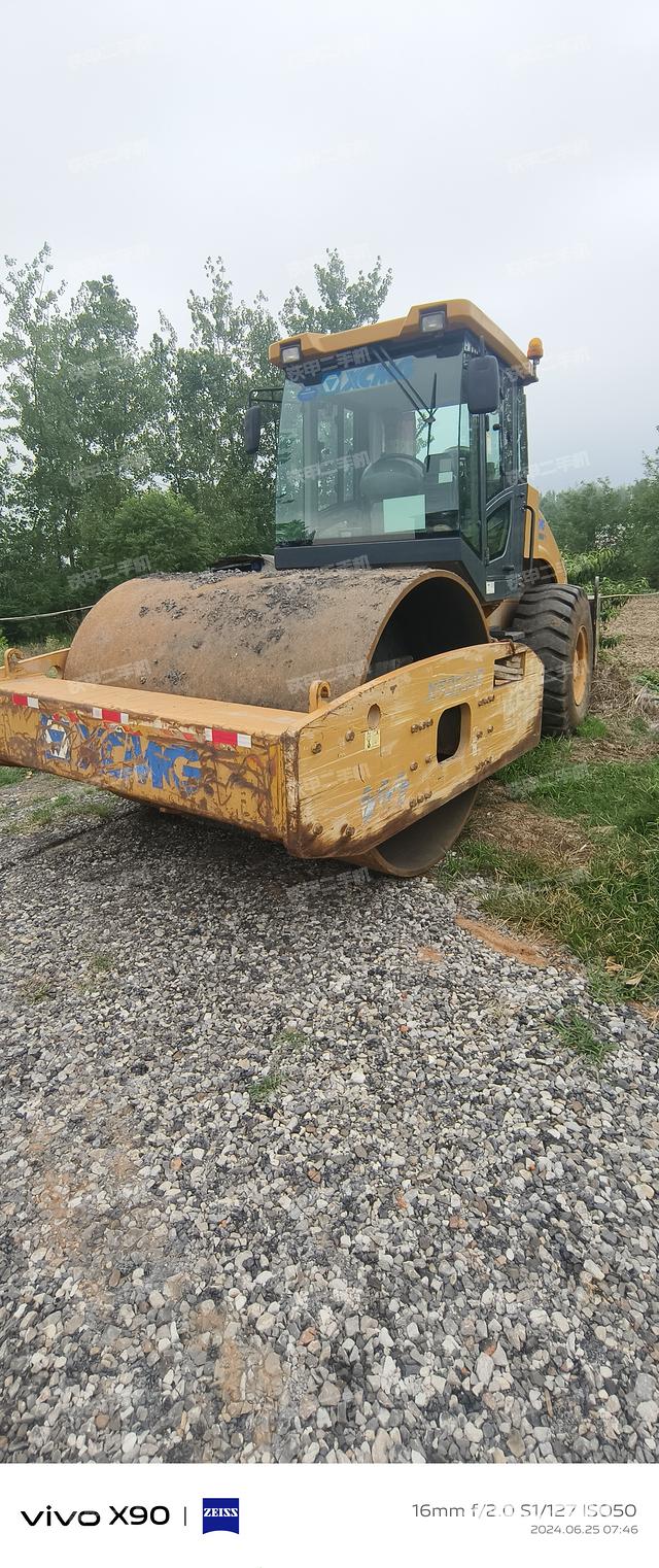 整机左侧（设备外观及核心部件）