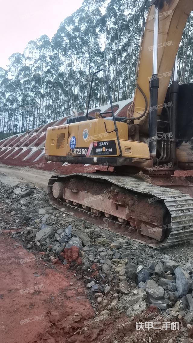 单侧履带整体（整机外观）