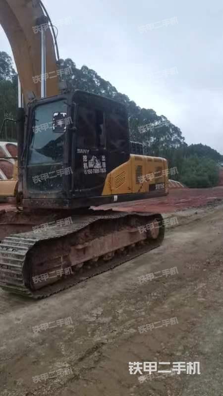 驾驶室整体（整机外观）