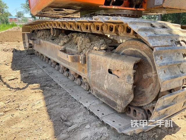 右驅(qū)動輪(行走機構(gòu)) 右驅(qū)動輪(行走機構(gòu))