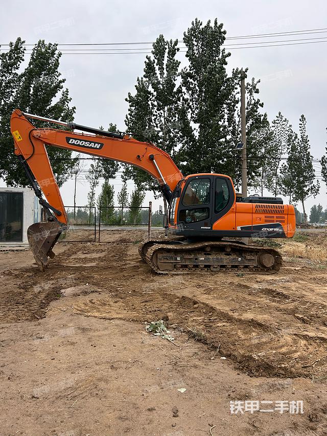 斗山DX215-9CN挖掘机